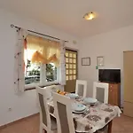 Vladislav Apartment *